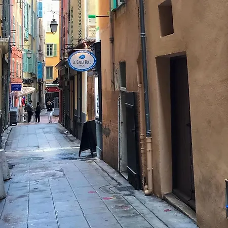 Apartmán Place Vieille - Charming In The Old Town